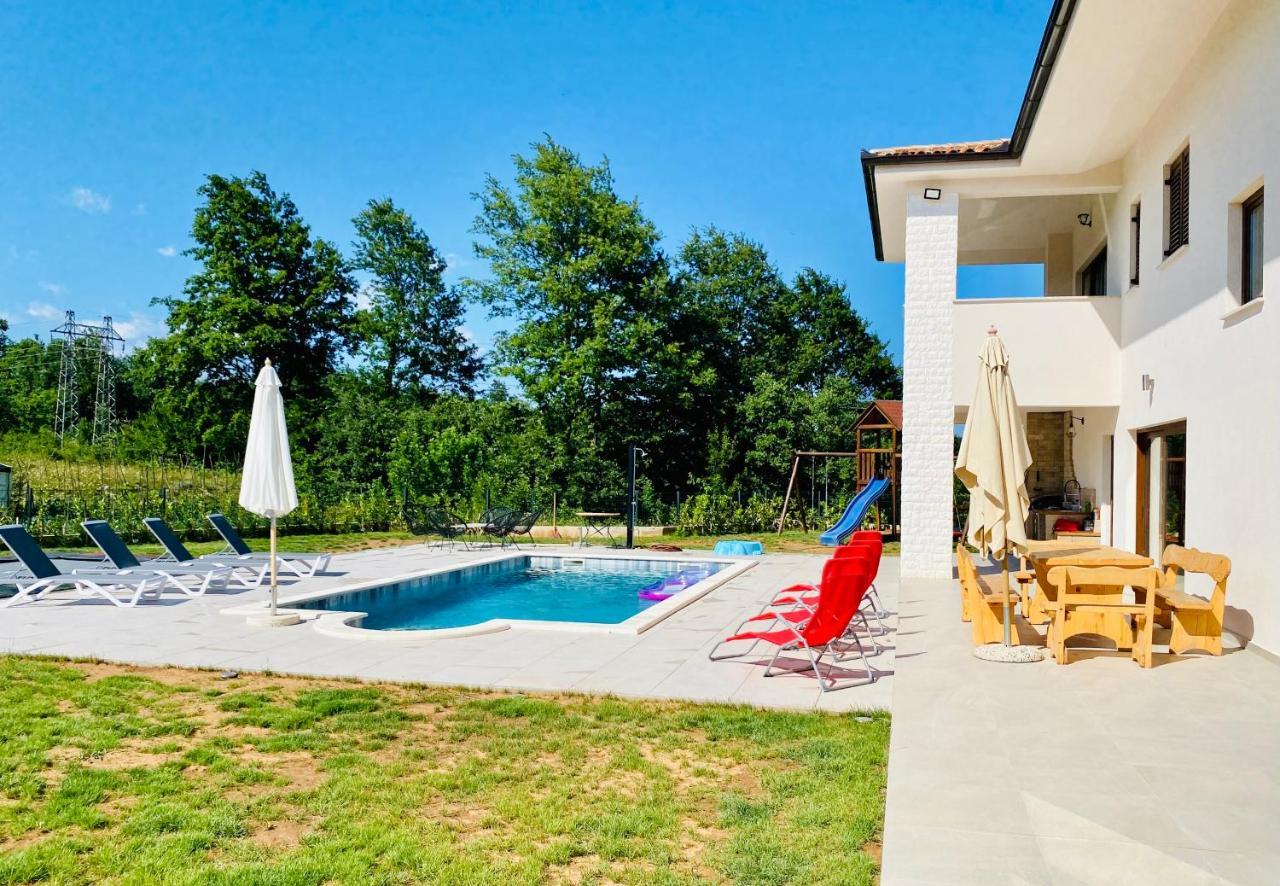 Villa Fluggi Near Labin Santalezi Ngoại thất bức ảnh
