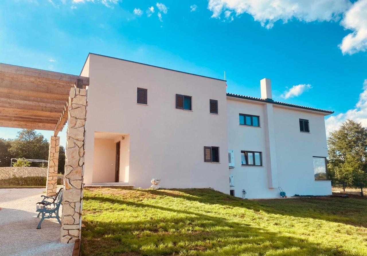 Villa Fluggi Near Labin Santalezi Ngoại thất bức ảnh