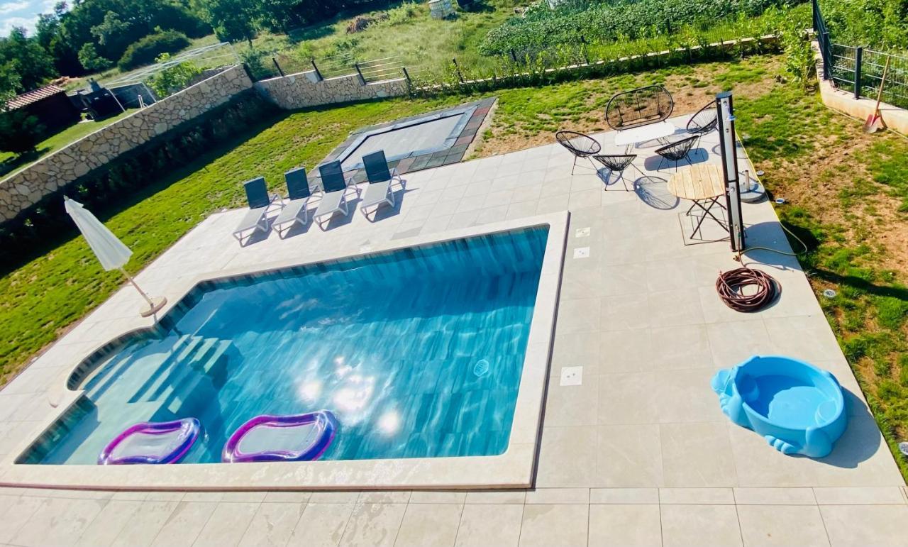 Villa Fluggi Near Labin Santalezi Ngoại thất bức ảnh