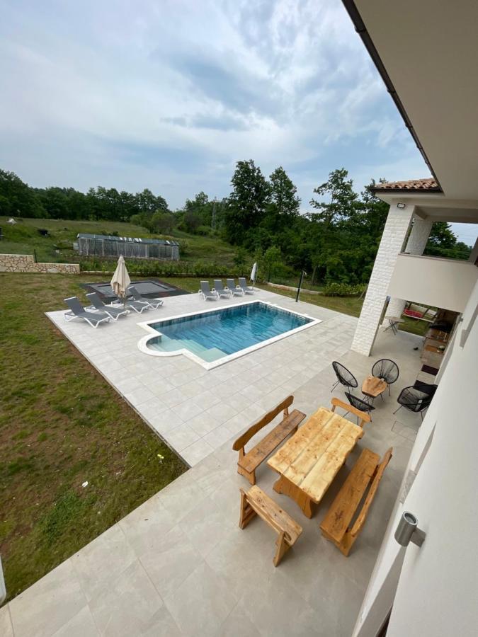 Villa Fluggi Near Labin Santalezi Ngoại thất bức ảnh