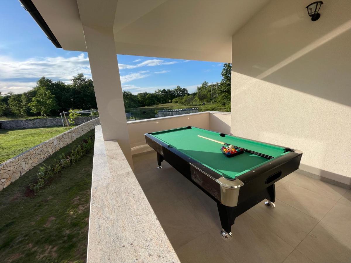 Villa Fluggi Near Labin Santalezi Ngoại thất bức ảnh